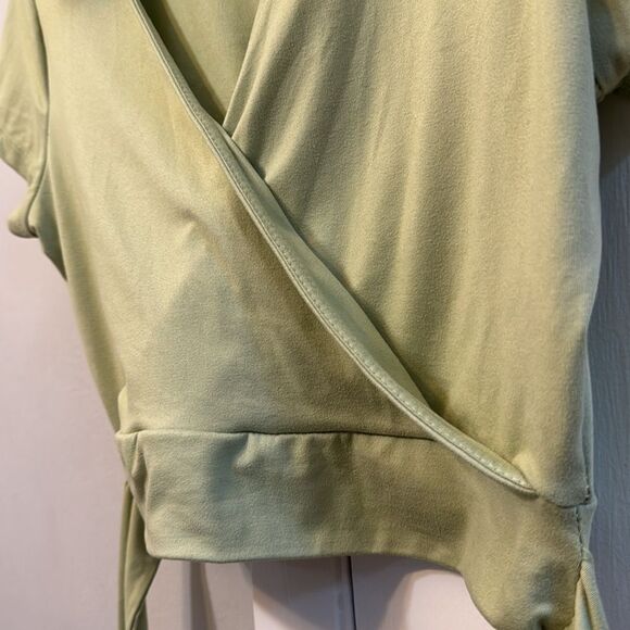 No Comment Light Green Collared Wrap Crop Top XL - Picture 4 of 6